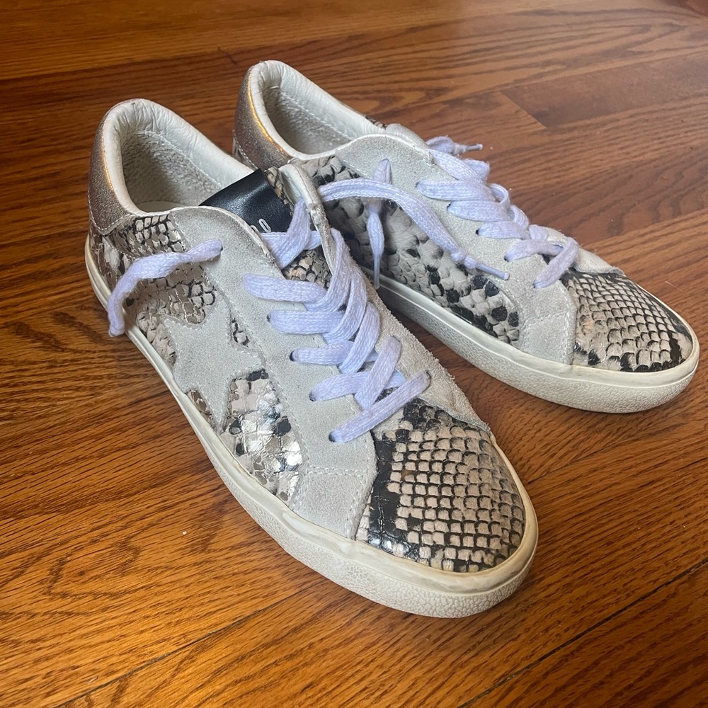 Steve Madden Sneakers